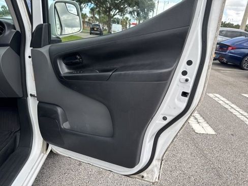 Used 2020 Nissan NV200 SV image 13
