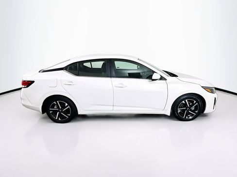 Used 2024 Nissan Sentra SV image 10