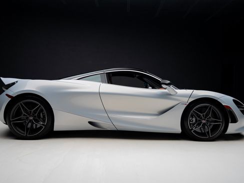 Used 2018 McLaren 720S image 35