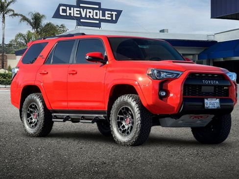 Used 2024 Toyota 4Runner TRD Off-Road Premium w/ Moonroof Package AWD/4WD image 33