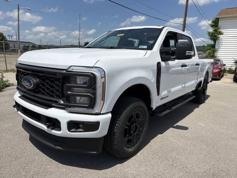 New 2026 Ford F250 XL w/ STX Appearance Package AWD/4WD image 10