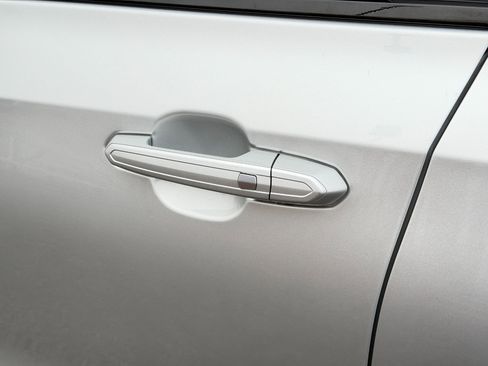 Used 2019 Cadillac XT4 Sport w/ Cold Weather Package image 84