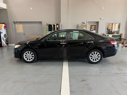 Used 2011 Toyota Camry XLE w/ XLE Extra-Value Pkg #2