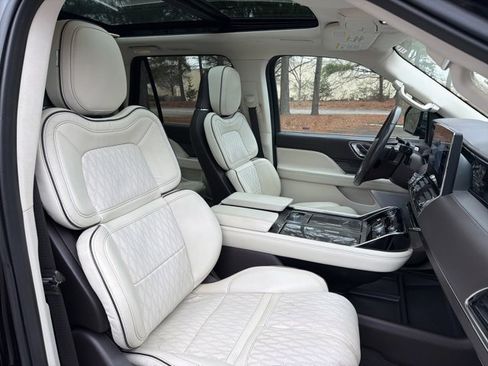 Used 2022 Lincoln Navigator L Black Label image 25