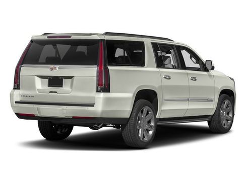 Used 2017 Cadillac Escalade ESV Platinum AWD/4WD image 22