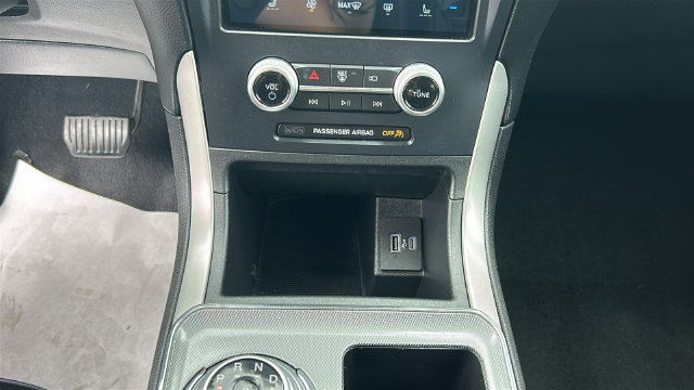 Certified 2022 Ford Edge SEL AWD/4WD image 21