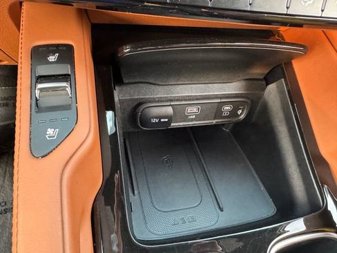 Used 2025 Kia Telluride AWD image 28