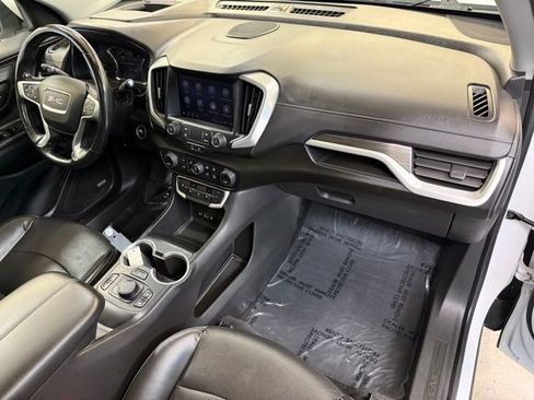 Used 2022 GMC Terrain SLT w/ Infotainment Package II image 21