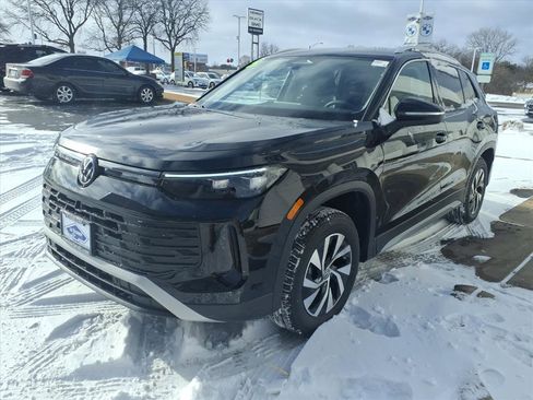 New 2026 Volkswagen Tiguan S AWD/4WD image 3