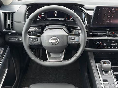 New 2026 Nissan Pathfinder SL w/ SL Premium Package (P04) AWD/4WD image 15