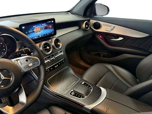 Used 2022 Mercedes-Benz GLC 300 image 17