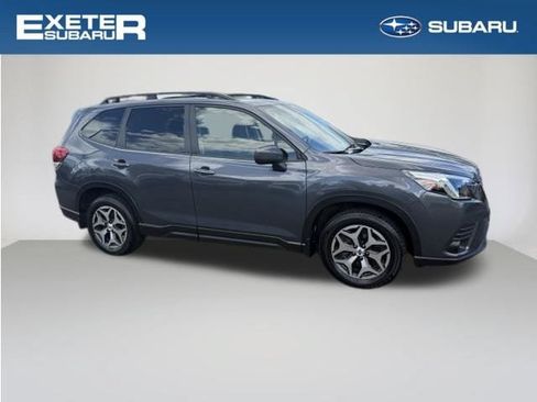 Used 2023 Subaru Forester Premium AWD/4WD image 3