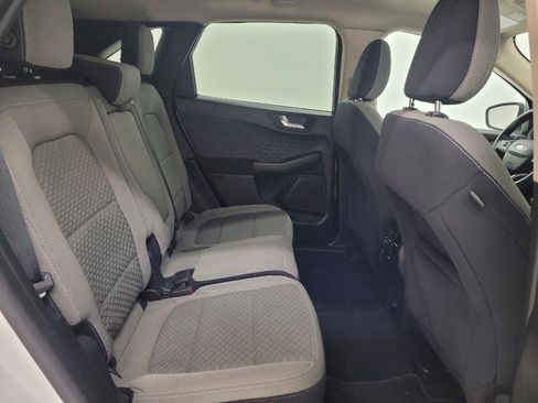 Used 2020 Ford Escape SE image 19