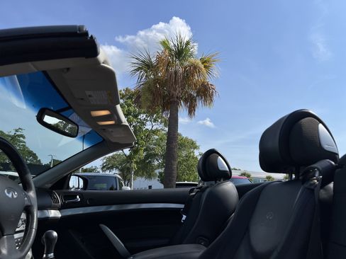 Used 2012 INFINITI G37 Convertible w/ Premium Pkg RWD image 27