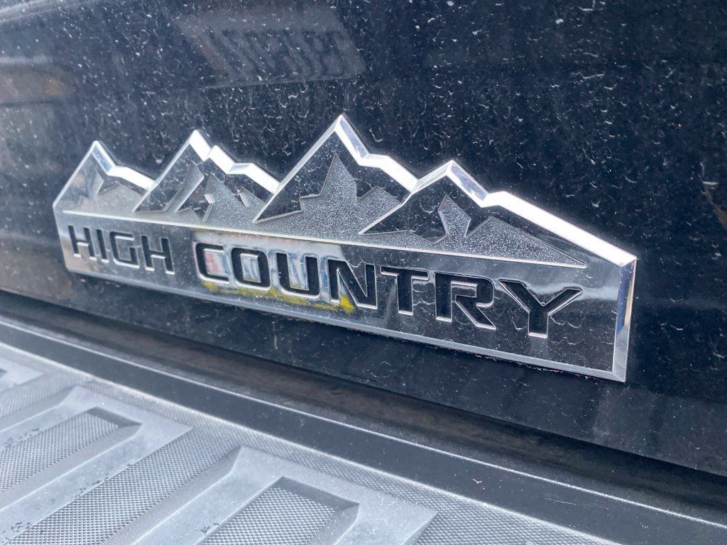 Used 2018 Chevrolet Silverado 1500 High Country AWD/4WD image 10