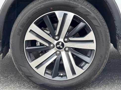 Used 2025 Mitsubishi Outlander Sport ES image 25