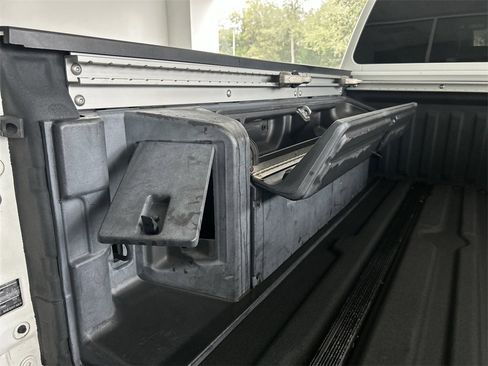 Used 2020 Nissan Titan PRO-4X w/ Pro-4x Convenience Package image 48