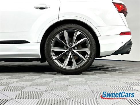 Used 2024 Audi SQ7 Premium Plus w/ Executive Package image 50