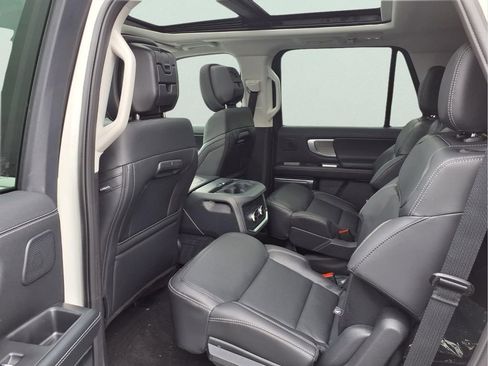 New 2026 Ford Expedition Platinum w/ Driver's Package AWD/4WD image 21