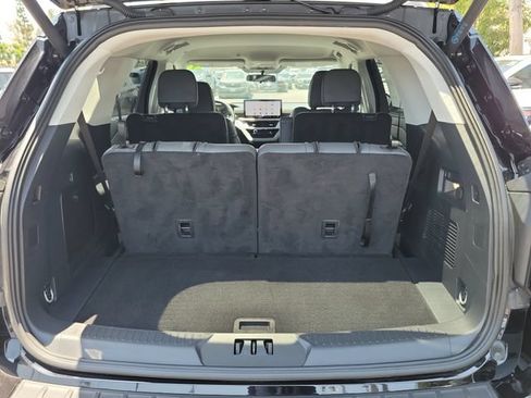 Used 2026 Ford Explorer Active w/ Active Comfort Package RWD image 21