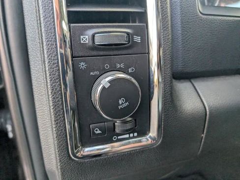 Used 2017 RAM 1500 Laramie image 17