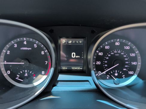 Used 2017 Hyundai Santa Fe Sport image 12