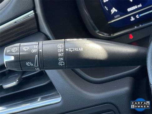 Used 2023 Chevrolet Suburban LT w/ Luxury Package image 24