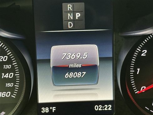 Used 2019 Mercedes-Benz GLC 300 4MATIC w/ AMG Line image 24