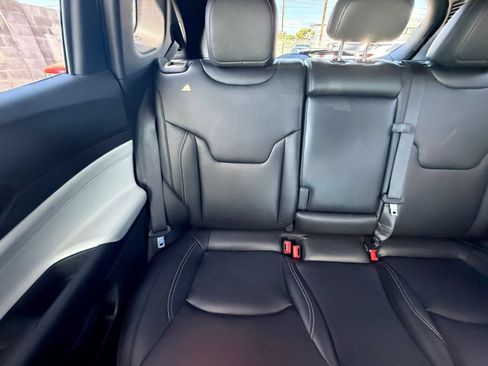 Used 2025 Jeep Compass Limited AWD/4WD image 40