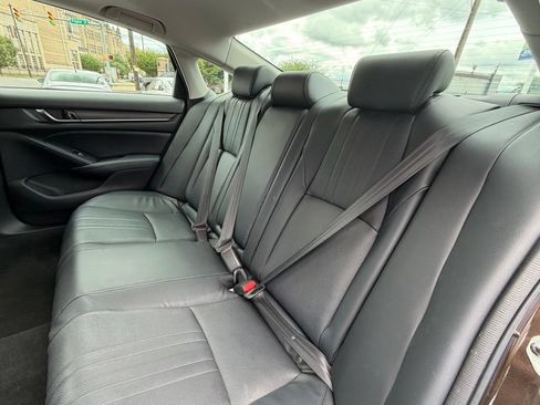 Used 2018 Honda Accord EX-L image 22