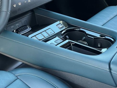 Used 2025 Nissan Murano Platinum w/ Cargo Package AWD/4WD image 24