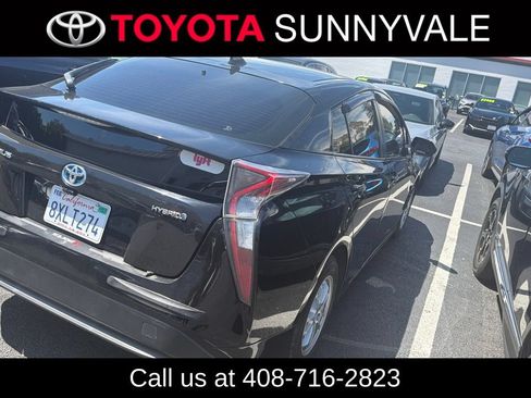 Used 2016 Toyota Prius Two FWD image 2