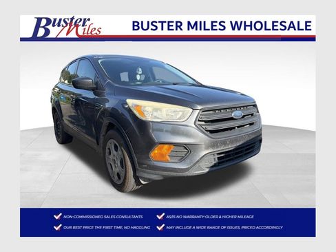 Used 2017 Ford Escape S FWD image 1