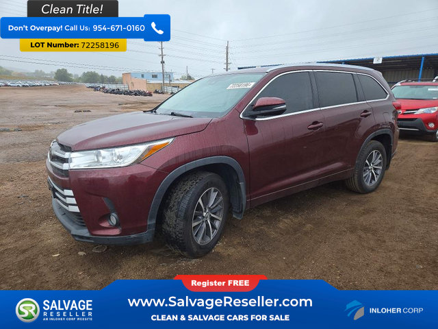 Used 2017 Toyota Highlander XLE w/ Carpet Mat Package AWD/4WD image 1