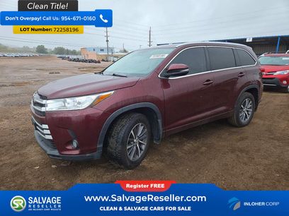 Used 2017 Toyota Highlander XLE w/ Carpet Mat Package