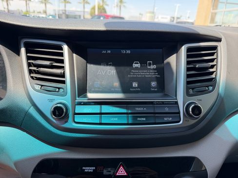 Used 2018 Hyundai Tucson SEL AWD/4WD image 28