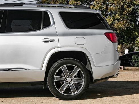 Used 2019 GMC Acadia Denali w/ Technology Package image 15