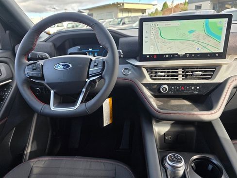 New 2026 Ford Explorer ST-Line w/ ST-Line Street Pack image 12