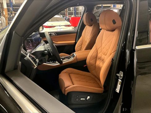 New 2026 BMW X5 sDrive40i w/ Premium Package image 9