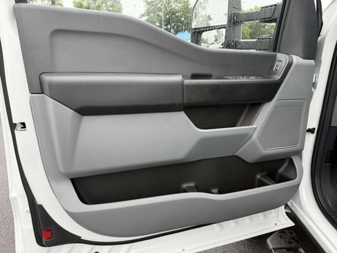 New 2025 Ford F350 XL w/ XL Chrome Package image 8