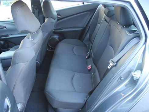 Used 2022 Toyota Prius L Eco image 24