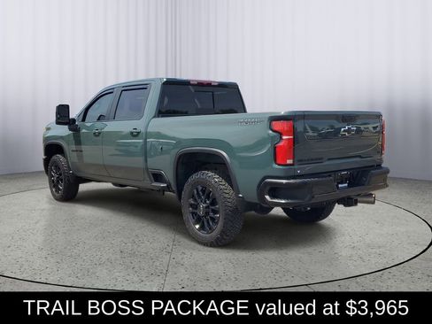 Used 2025 Chevrolet Silverado 2500 LT w/ Trail Boss Package AWD/4WD image 5