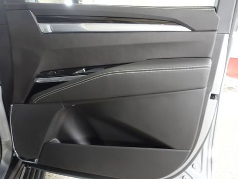 New 2026 Cadillac Escalade ESV Luxury image 27