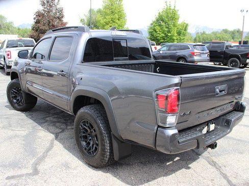 Used 2020 Toyota Tacoma TRD Pro AWD/4WD image 4