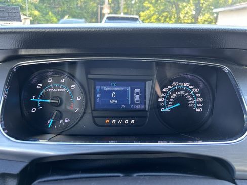 Used 2019 Ford Taurus SEL AWD/4WD image 5