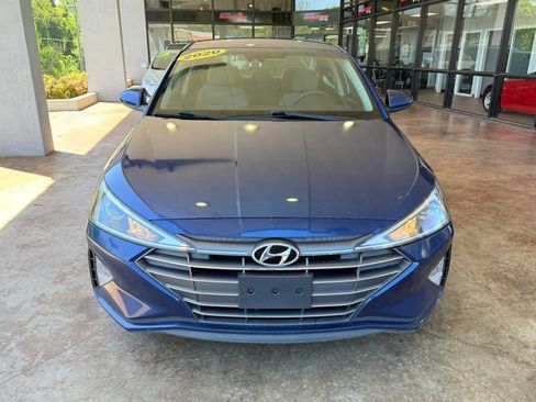 Used 2020 Hyundai Elantra SEL FWD image 2