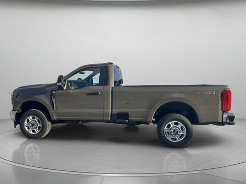 New 2026 Ford F250 XLT image 5
