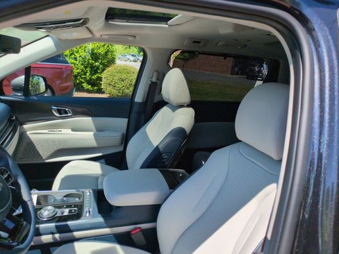 New 2026 Kia Carnival SX Prestige FWD image 18