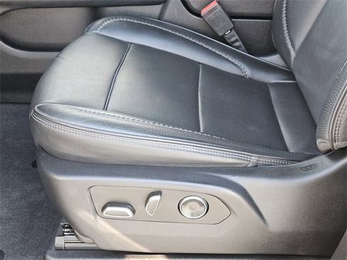 Used 2022 GMC Yukon Denali w/ Denali Ultimate Package image 24