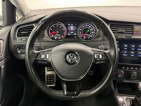 Used 2019 Volkswagen Golf Alltrack SE image 14